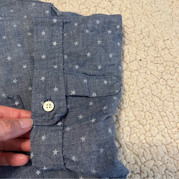 Men’s Chambray Star Print Shirt – Short Sleeve Button-Up by Treats – Size Med - Picture 6 of 11